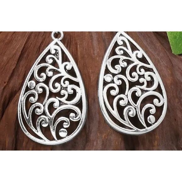 Buy 1 or More Pairs Silver Earrings NWOT Discounts on 3 or more! - Picture 7 of 10